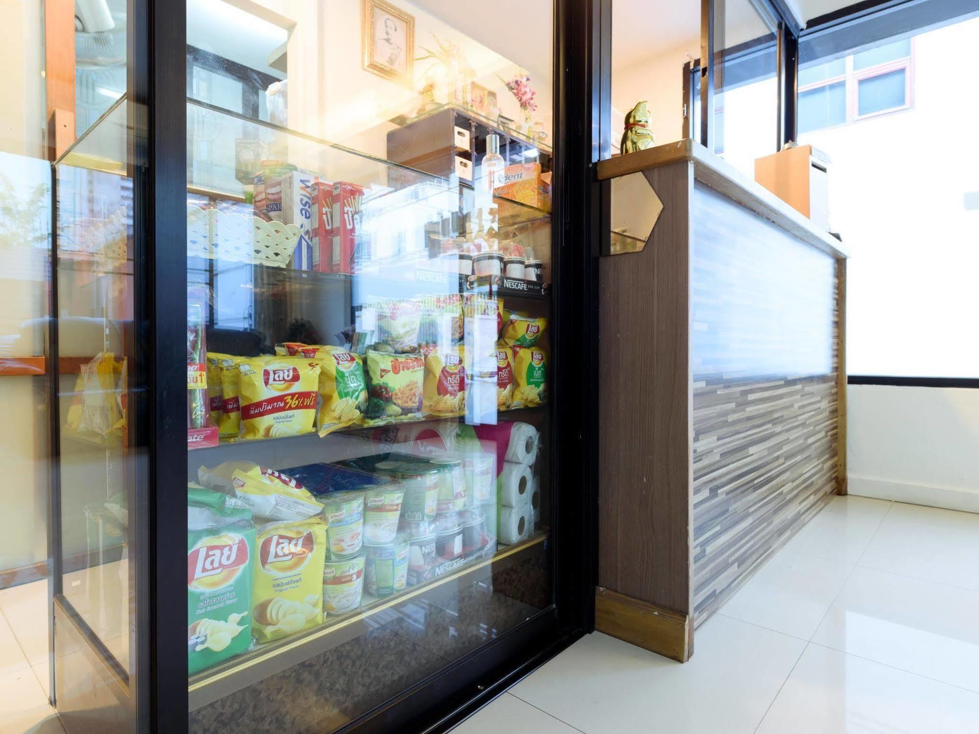 בנגקוק Nine Place Sukhumvit 40 מראה חיצוני תמונה